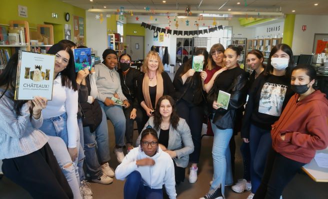 Jeunes en librairie -  Volet complémentaire de rencontres d'auteurs en collège - Episode 3